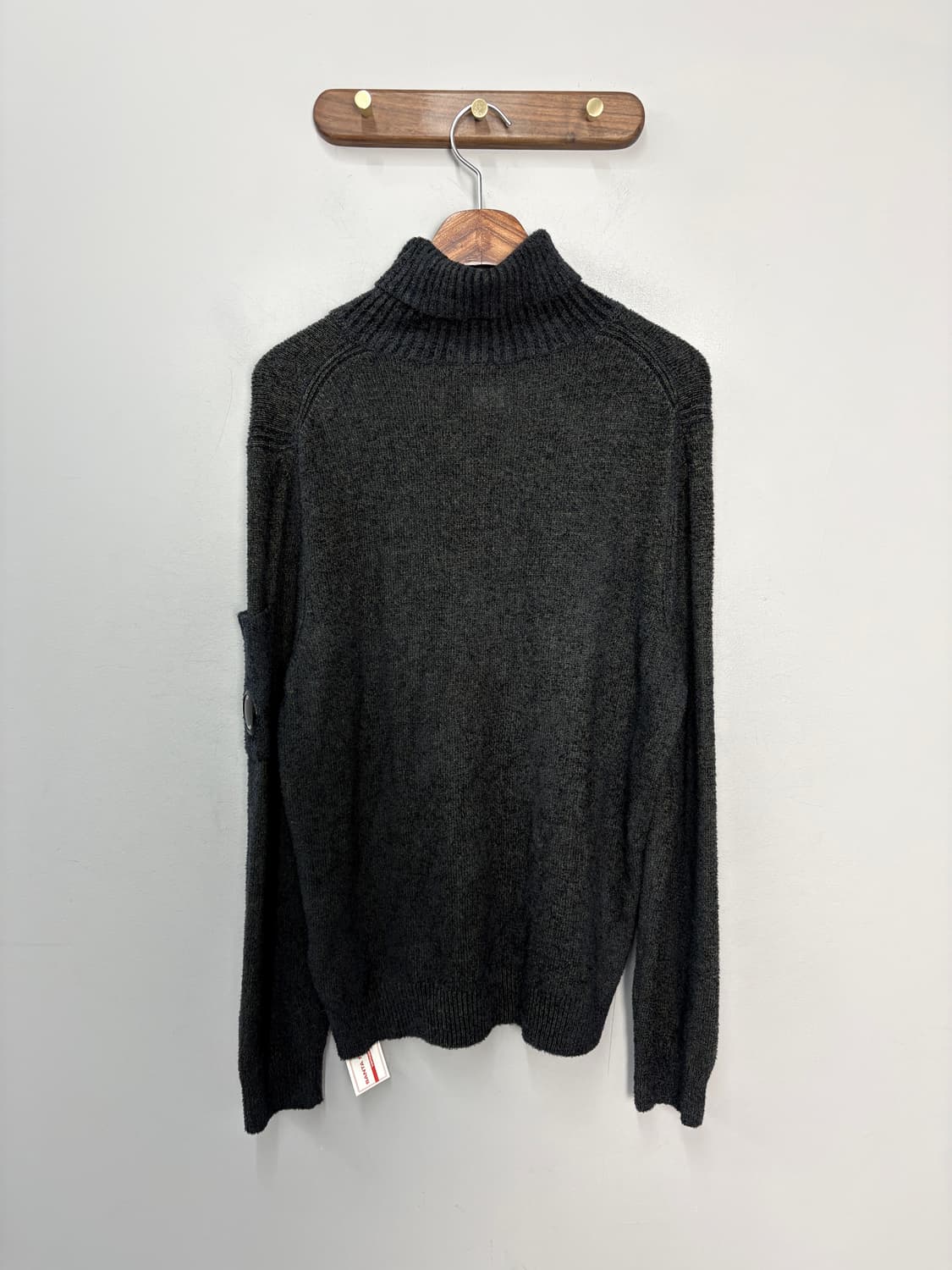 CP 컴퍼니 렌즈 딥 차콜 모 터틀넥 니트 A3597 상품이미지5