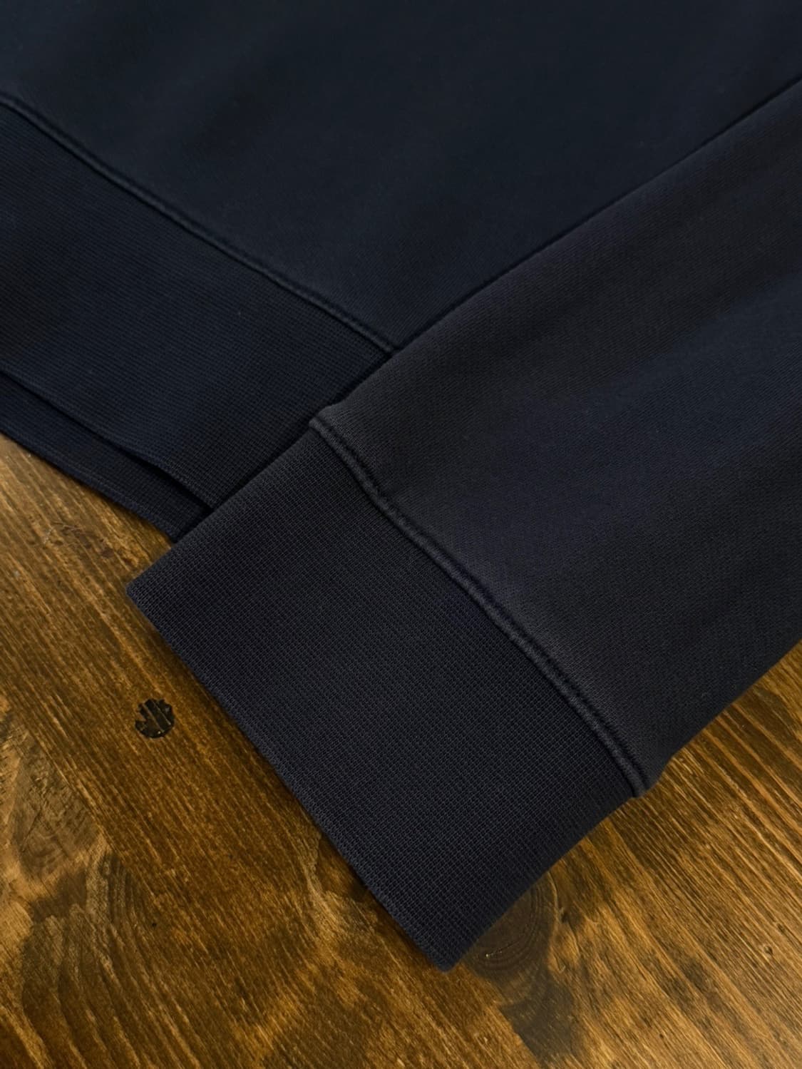 아페쎄 그래픽 맨투맨 100 상품이미지10