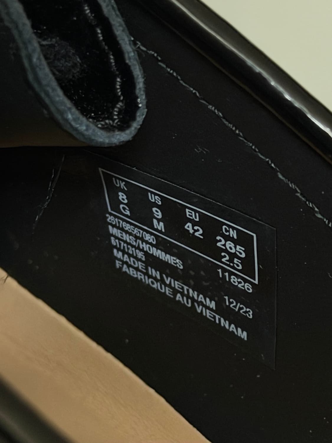 슈프림 클락스 왈라비 블랙 페이던트 로퍼 상품이미지9