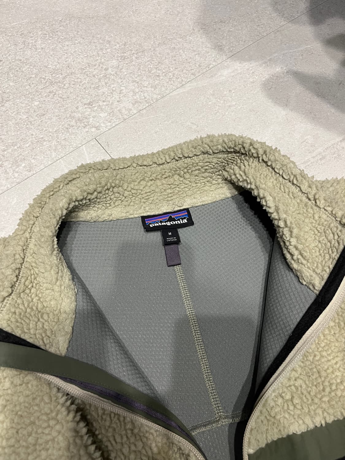 파타고니아 레트로x 펠리컨 M 상품이미지6