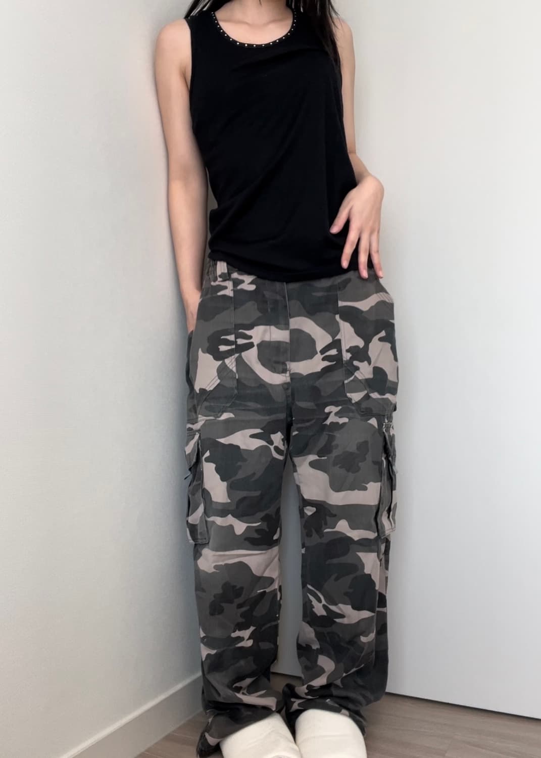 black stud sleeveless 상품이미지3