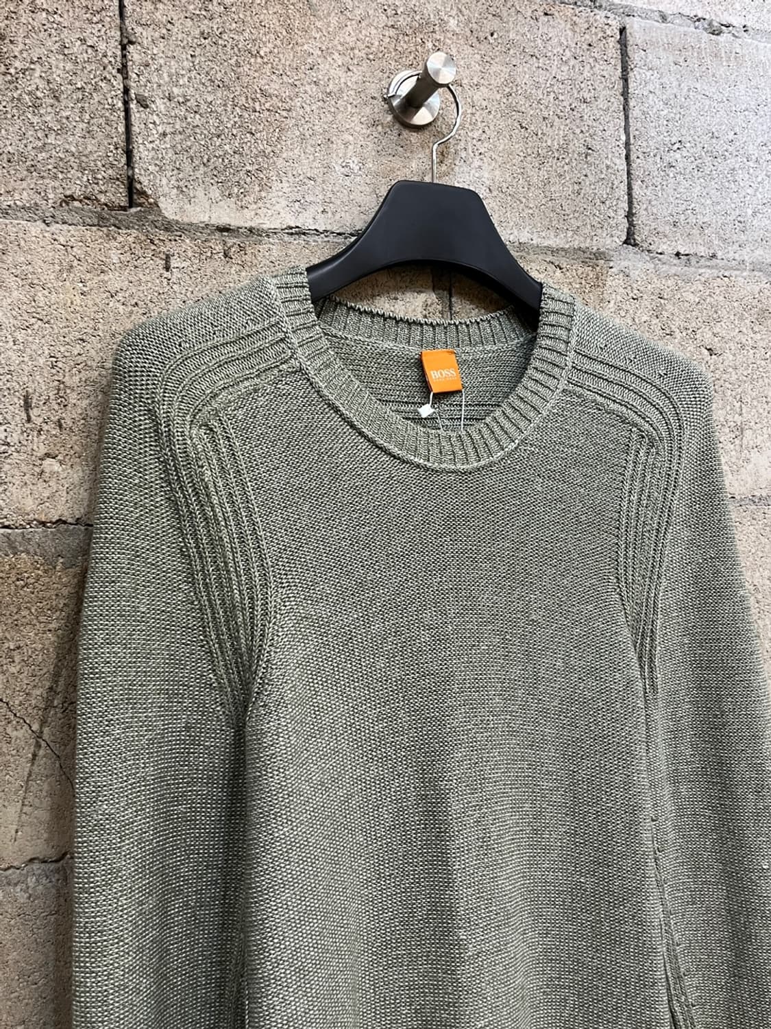 보스 크루넥 니트 상품이미지3