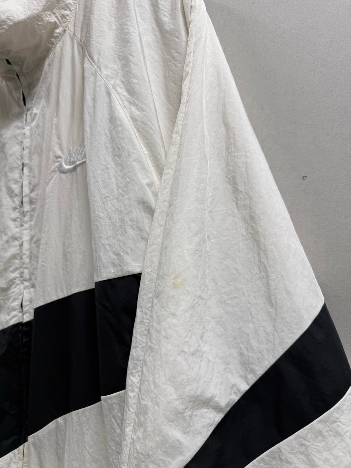 남성 110 XXL / 나이키 빅스우시 바람막이 크림 블랙 상품이미지7