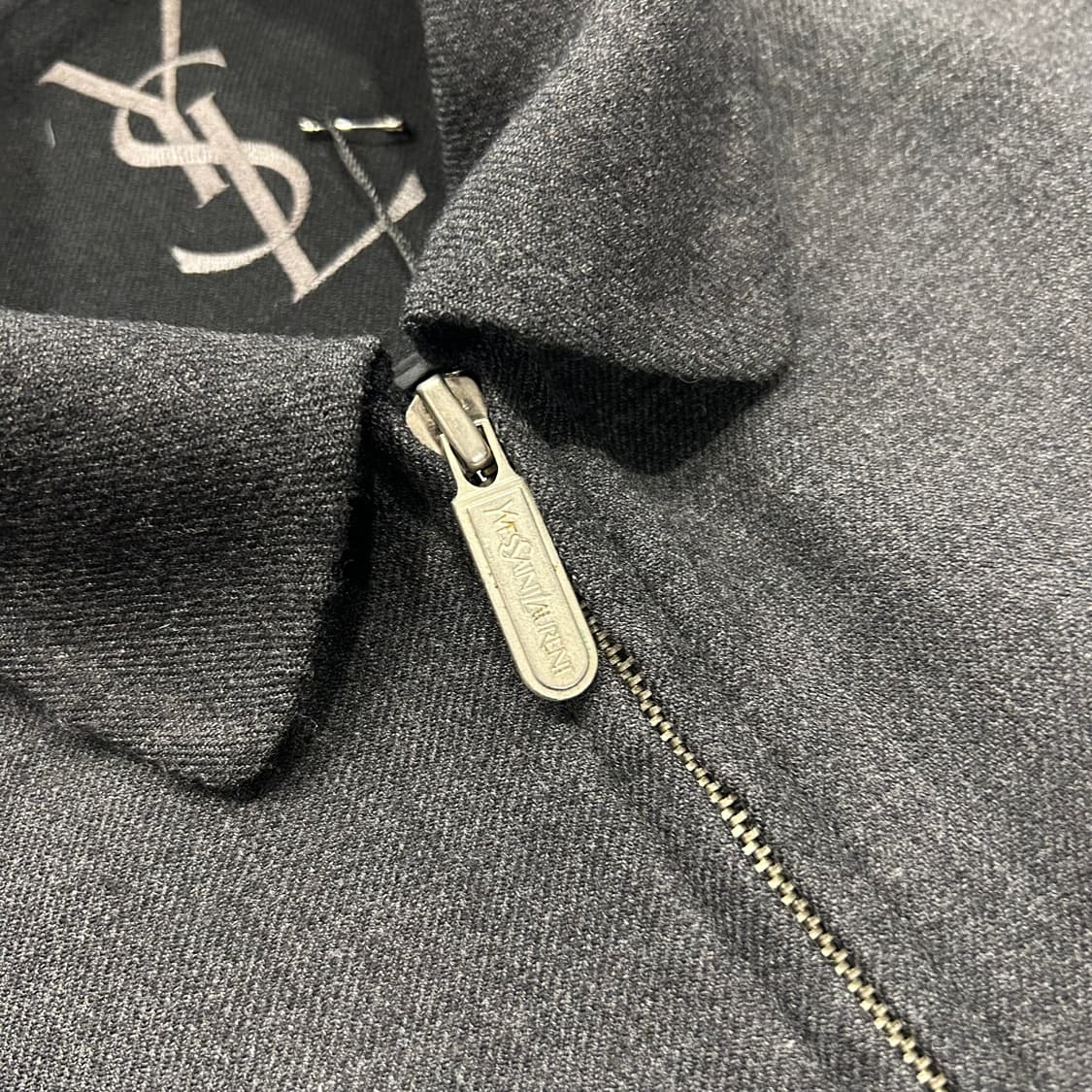 [105] 입생로랑 차콜 그레이 블루종 자켓 상품이미지3