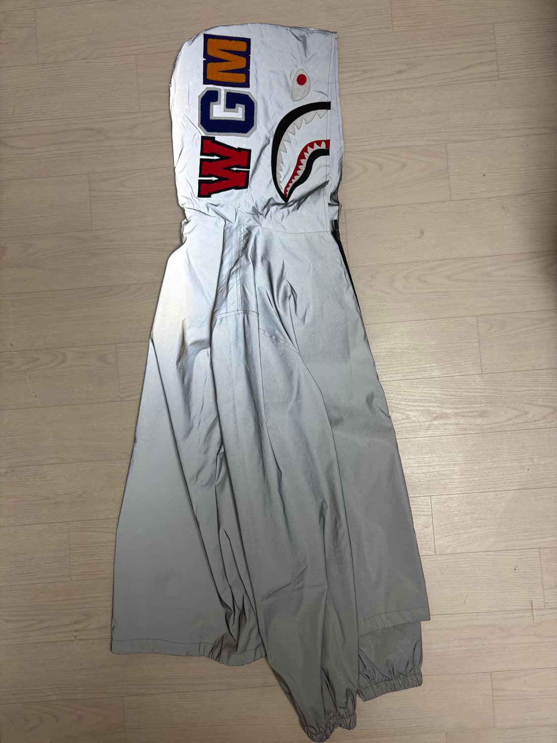 [XL] 베이프 샤크 리플렉티브 자켓 판매합니다. 상품이미지2