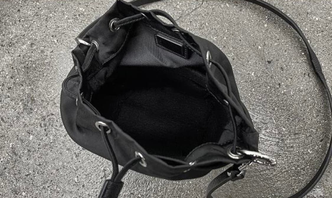 프라다 포코노 파우치 버킷백 상품이미지6