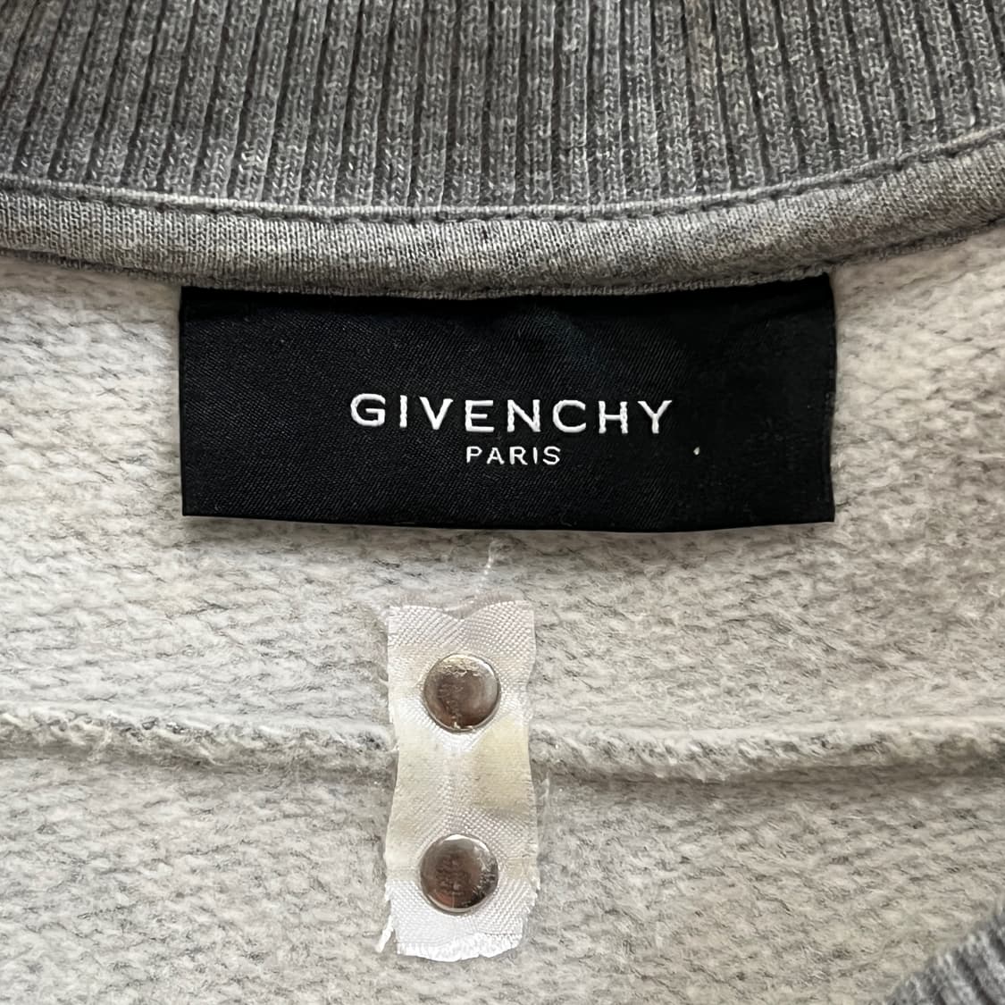 지방시 14AW 메탈 장식 기하학 맨투맨 그레이 상품이미지8