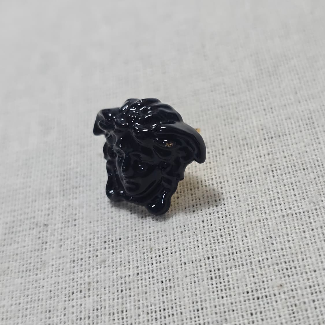 베르사체 블랙 메두사 헤드 귀걸이 상품이미지8