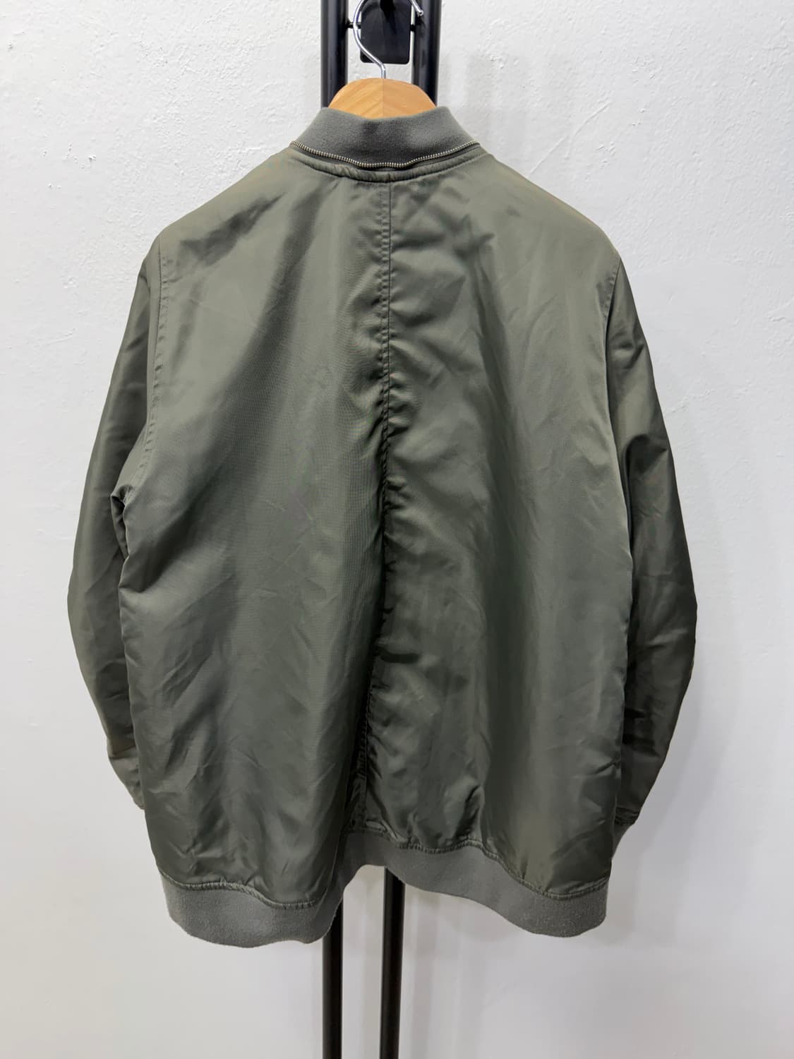 정품) O2ND 오즈세컨 한섬 카키색 MA-1 항공 점퍼 82 상품이미지5