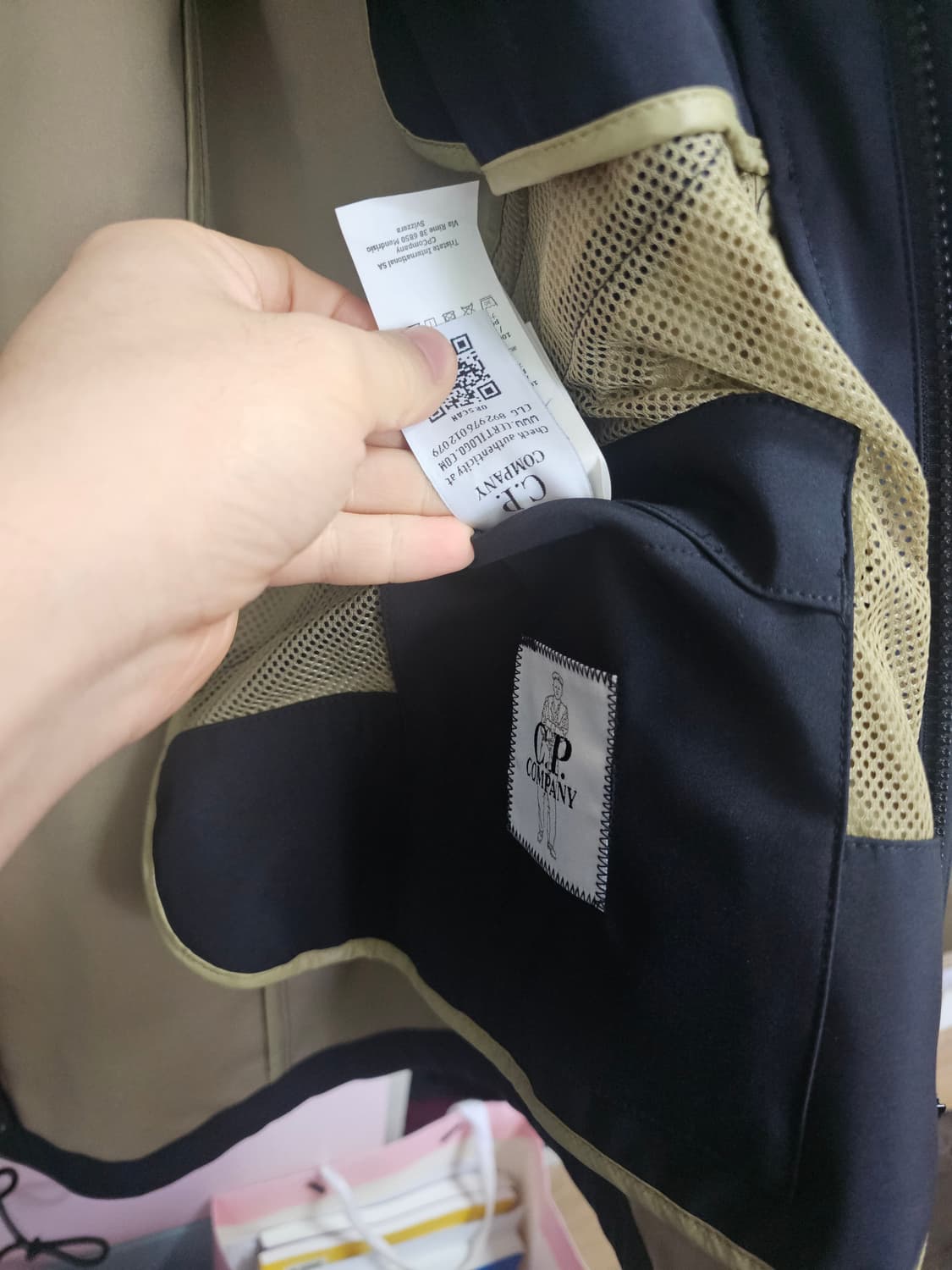 씨피 CP컴퍼니 롱 후드 자켓 나일론 팔아요 상품이미지6