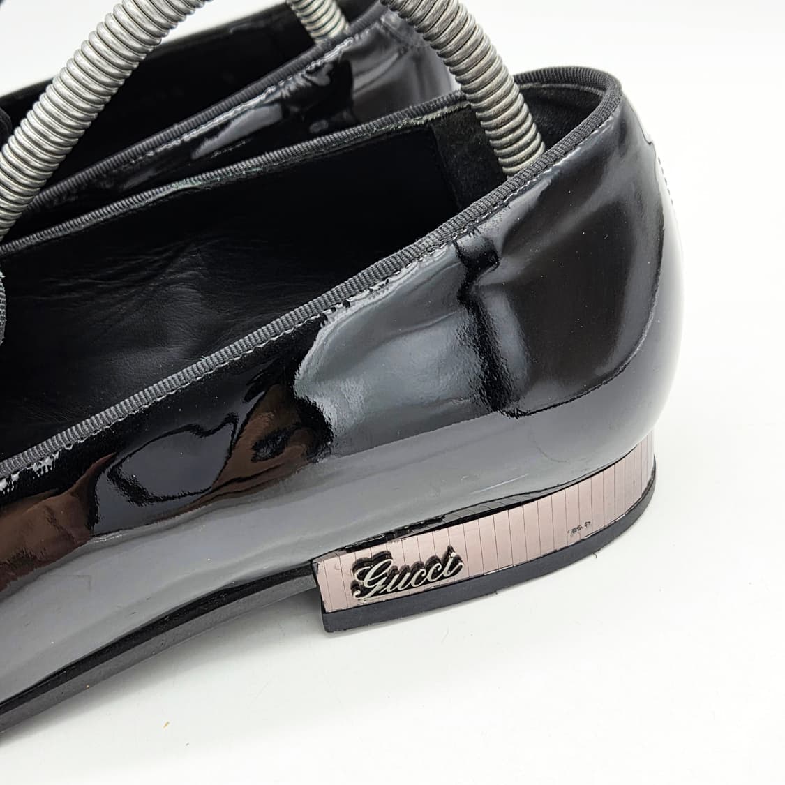  구찌 에나멜 슬립온 로퍼 블랙 (8)  상품이미지4