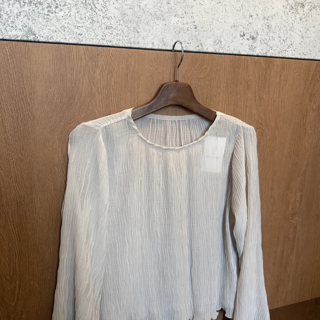 빈티지 라운드넥 플리츠 롱슬리브 블라우스 루즈핏 베이지 상품이미지3