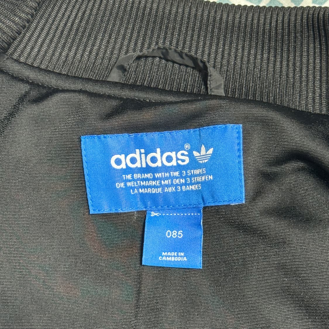 아디다스 슈퍼스타 불꽃로고 퀼팅 자켓 상품이미지4