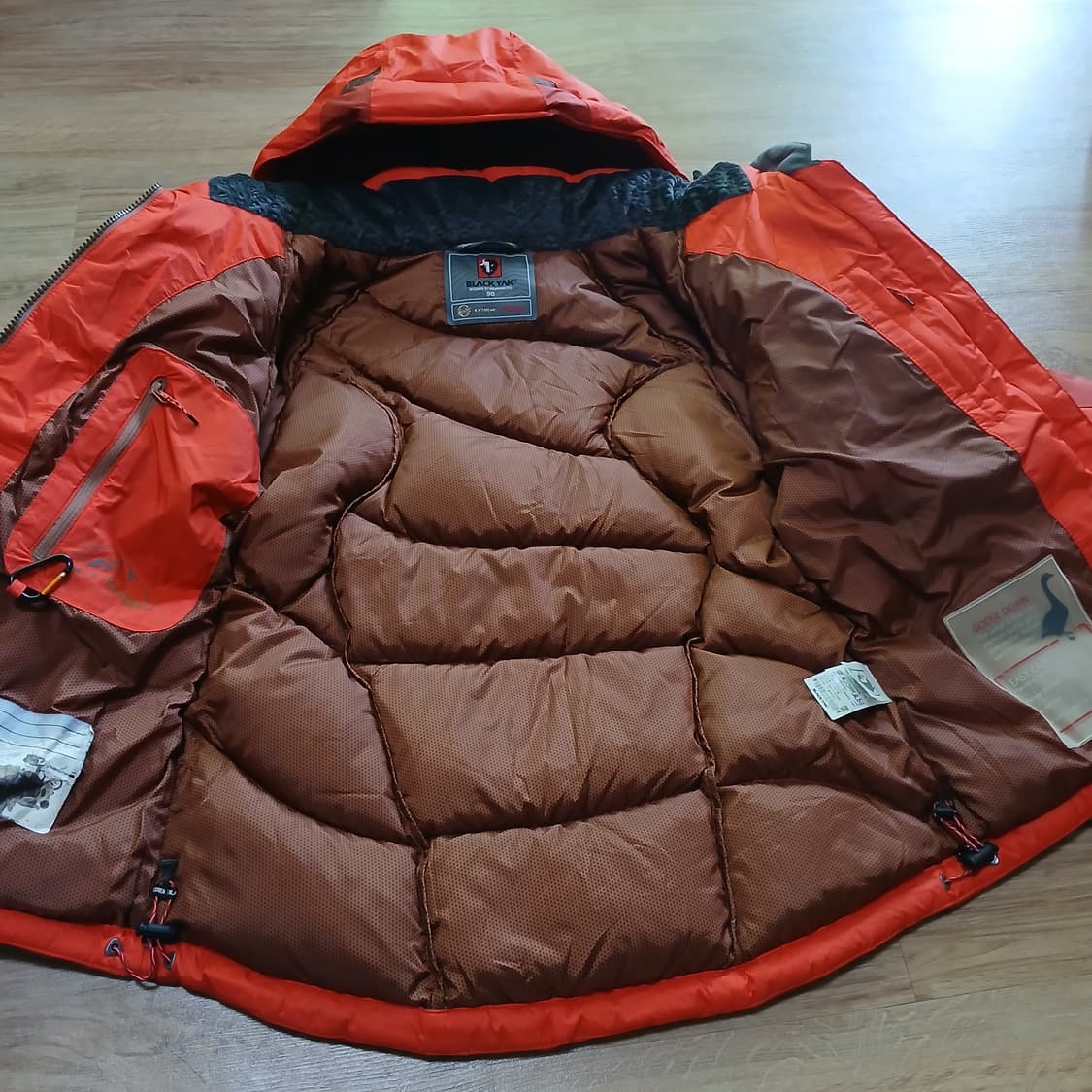 택붙은 미사용 블랙야크 여성 구스다운 패딩 점퍼 자켓 상품이미지9