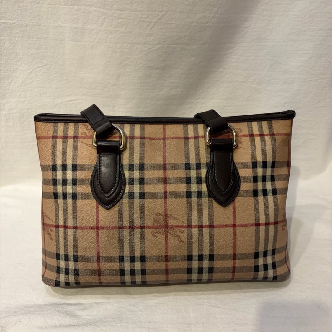 버버리 체크 숄더백 가방 상품이미지4