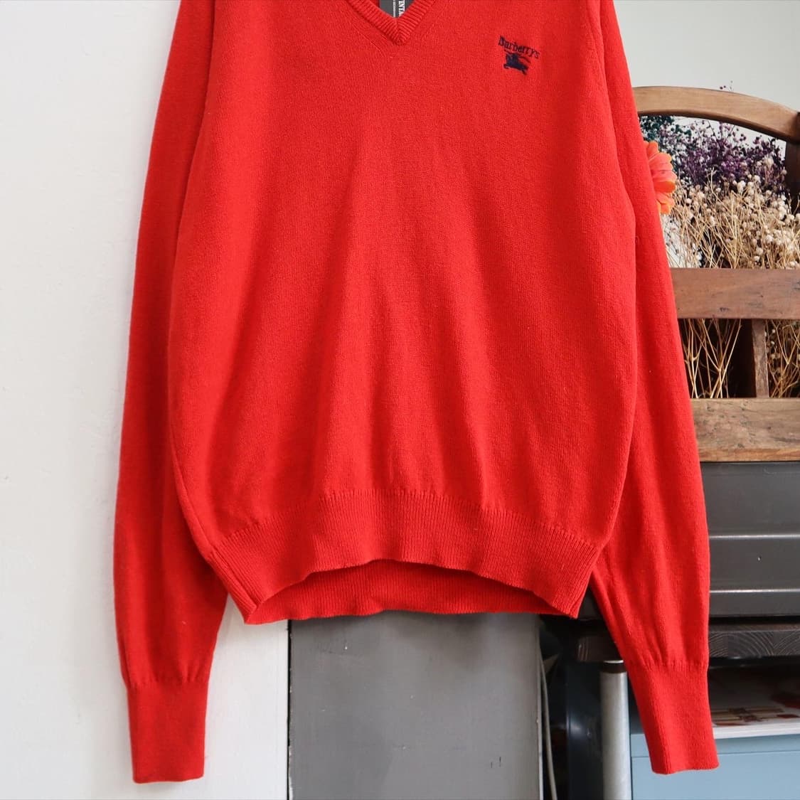 버버리 기마자수 램스울 브이넥 니트 상품이미지3