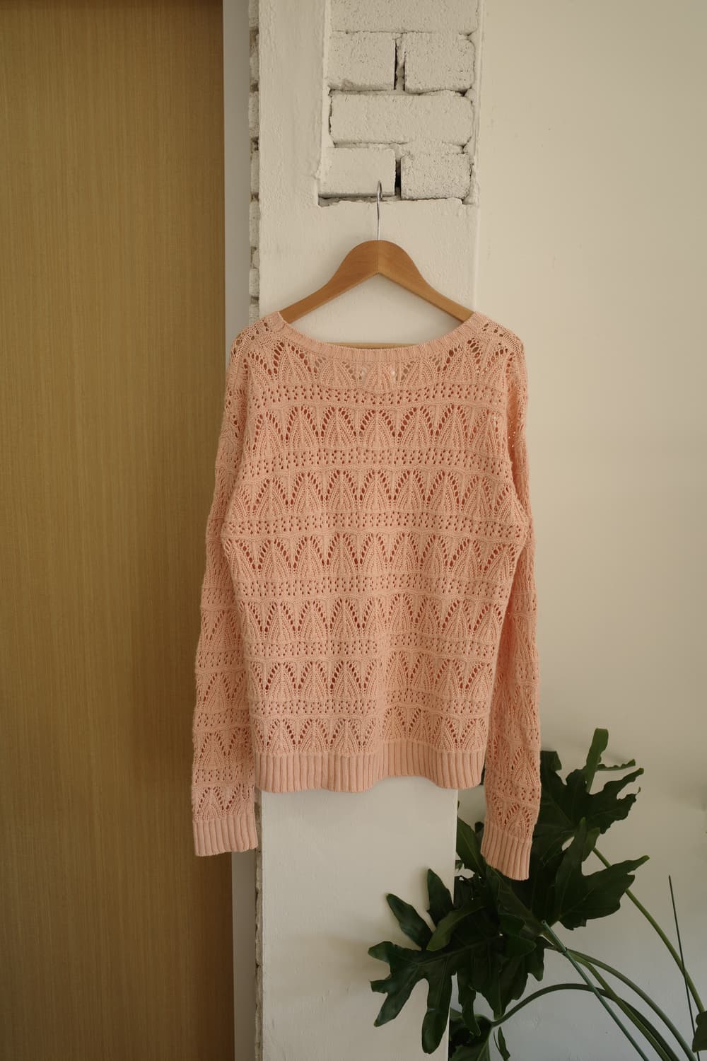 살구색 펀칭 니트  상품이미지5