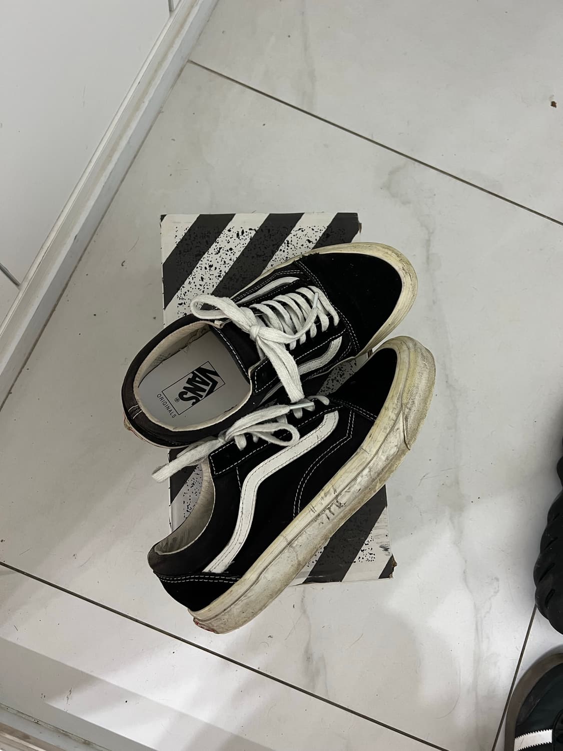 Vans Vault OG Old Skool LX Black 상품이미지5