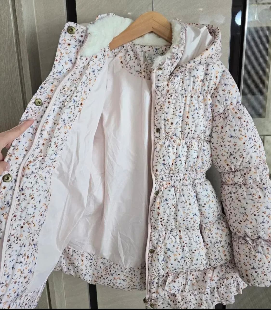 여아 140사이즈 페리미츠 잔꽃롱패딩 상품이미지5