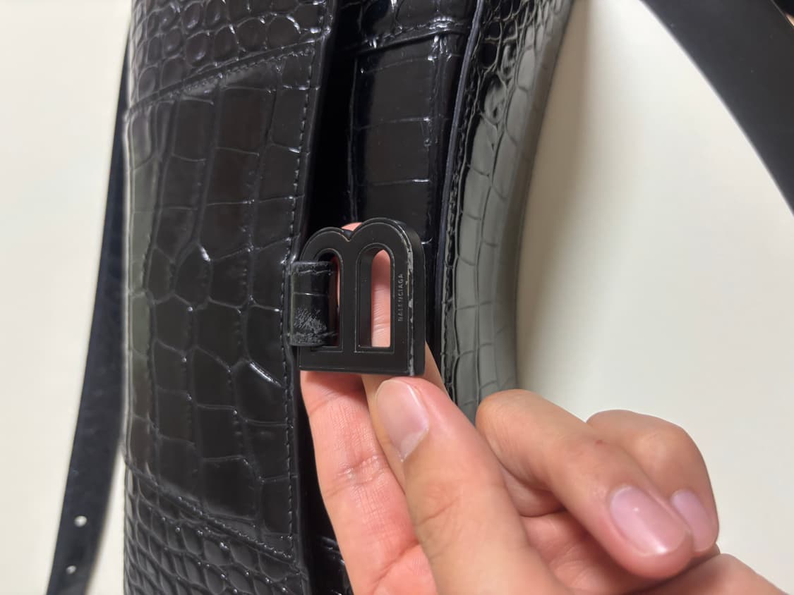 발렌시아가 아워글래스백 블랙 크로커다일 상품이미지4