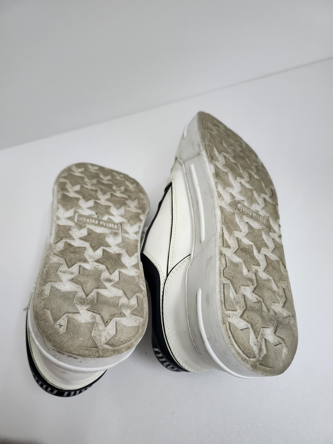 미우미우 스니커즈 여성운동화  상품이미지4