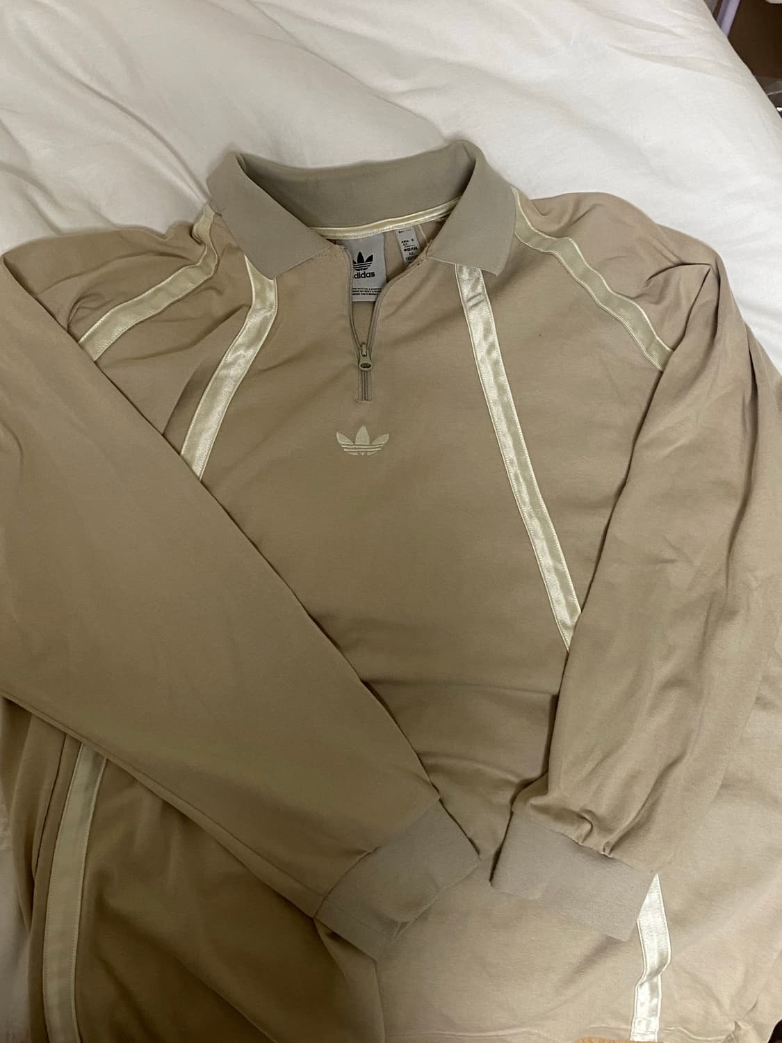 [희귀매물]아디다스 베이지 카라 롱슬리브 상품이미지2