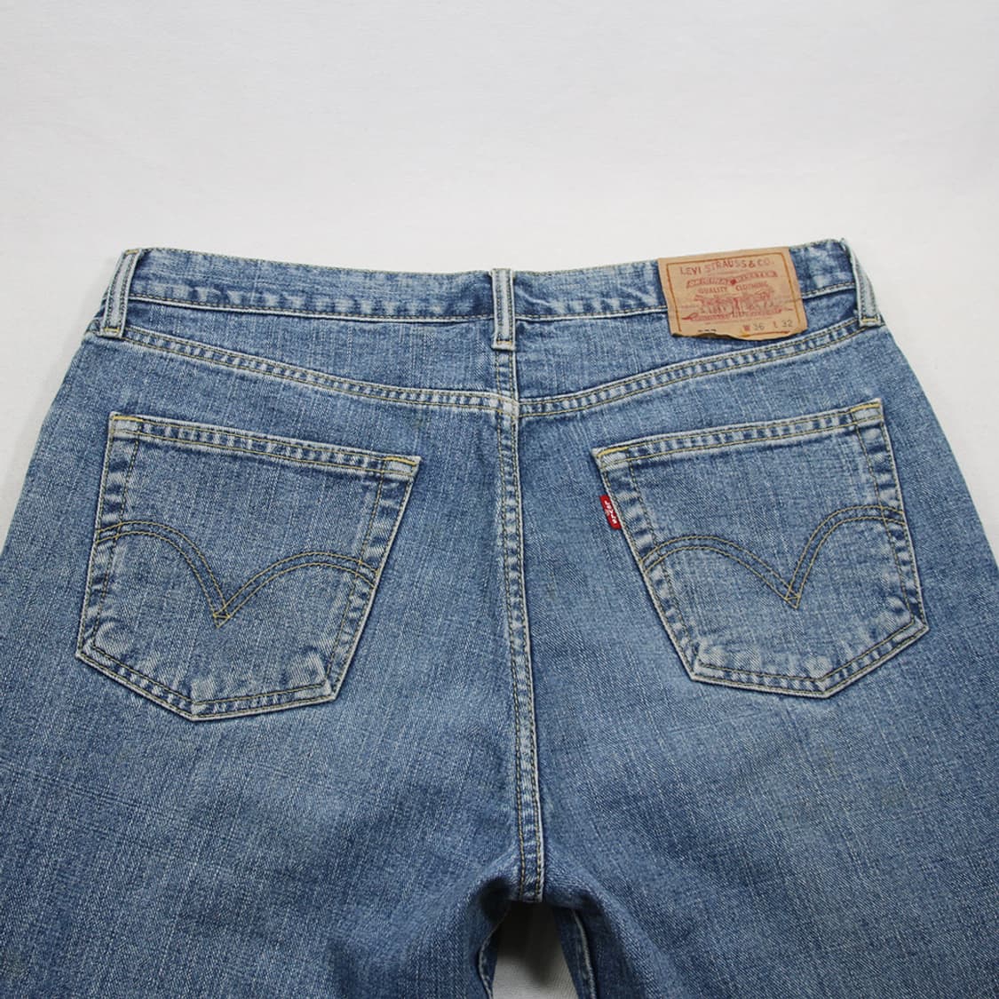 (착용컷) 리바이스 533 (남성용 34.5) 상품이미지7