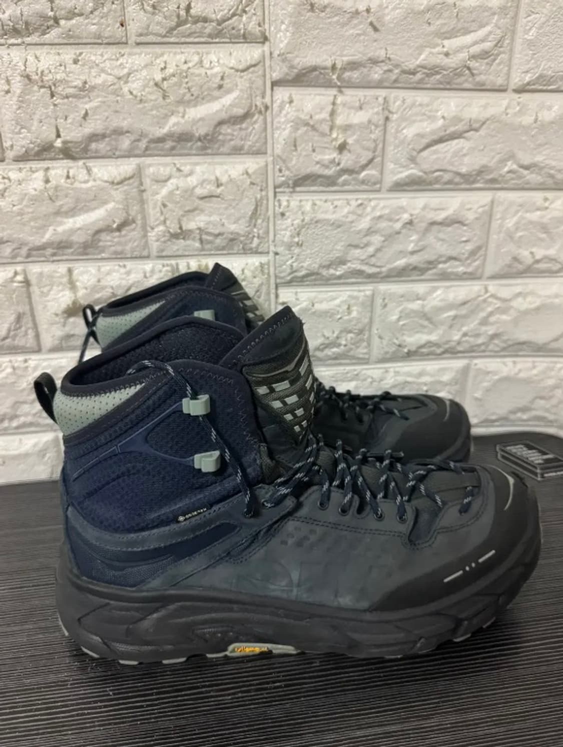 [295] 호카 x J.L-A.L 토르 울트라 하이 블루베리 제이다이트 상품이미지2