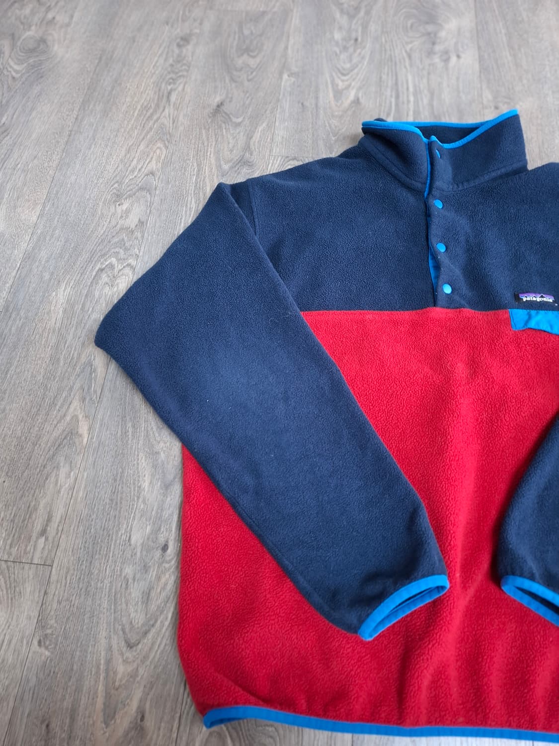 L 파타고니아 신칠라 플리스 풀오버 네이비/레드 상품이미지2
