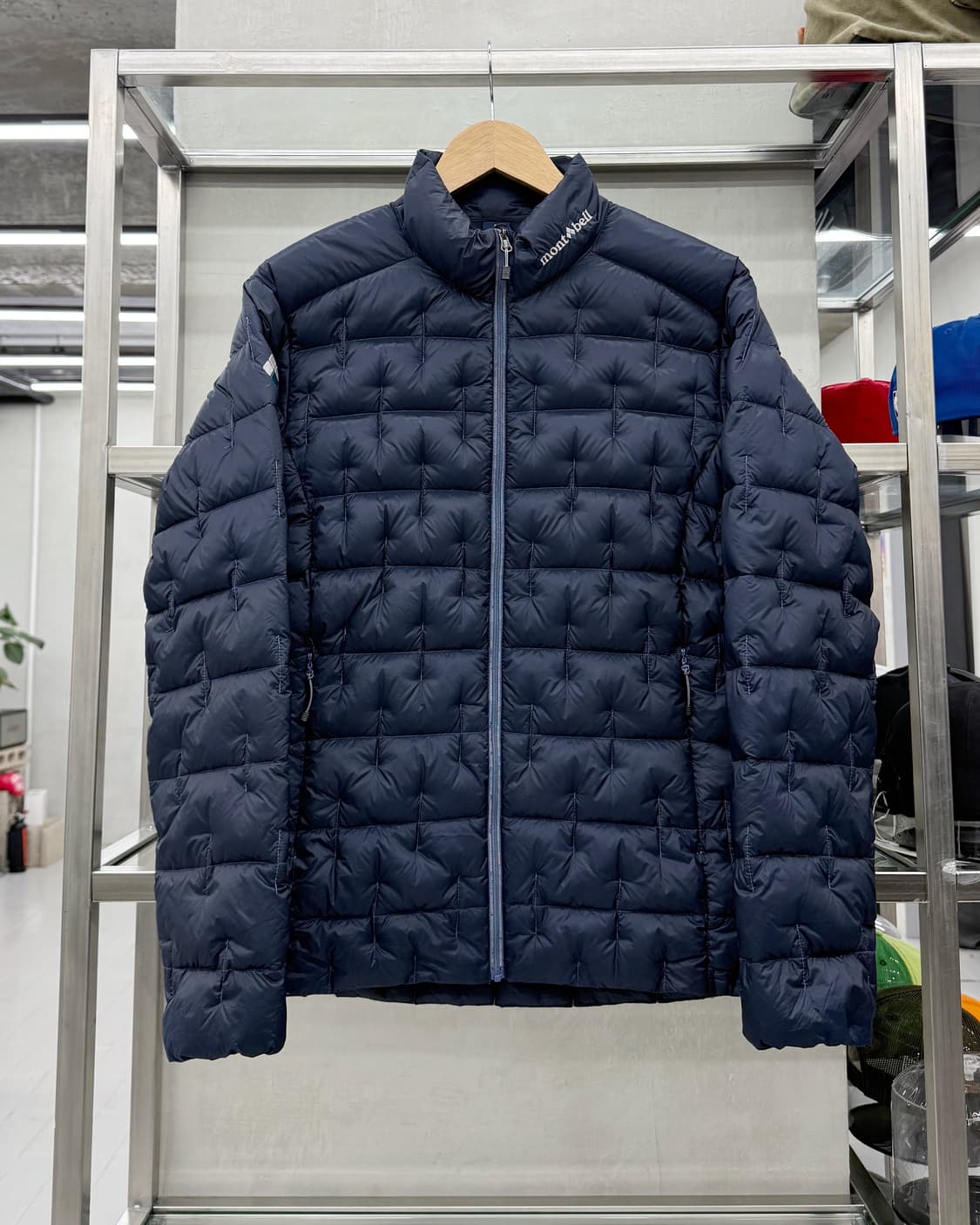 몽벨 라이트 웨이트 구스다운 경량패딩 자켓 네이비 상품이미지1