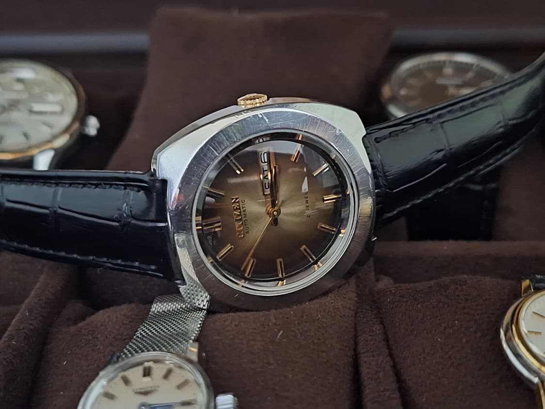 시티즌 70s 빈티지 오토매틱 스퀘어드 시계 판매합니다 상품이미지5