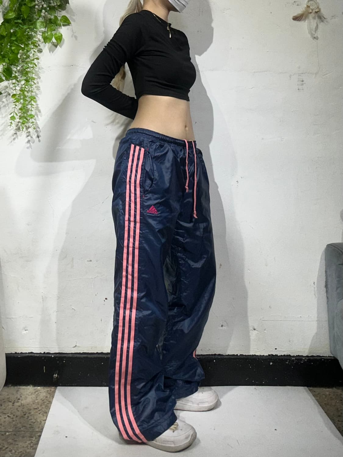 아디다스 네이비 핑크 삼선 스몰 로고 와이드 트랙 팬츠 L 상품이미지1