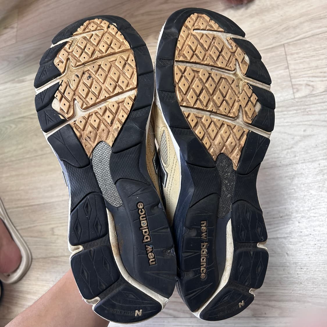 뉴발란스 990v3 문빔 마카디아넛 290 상품이미지5