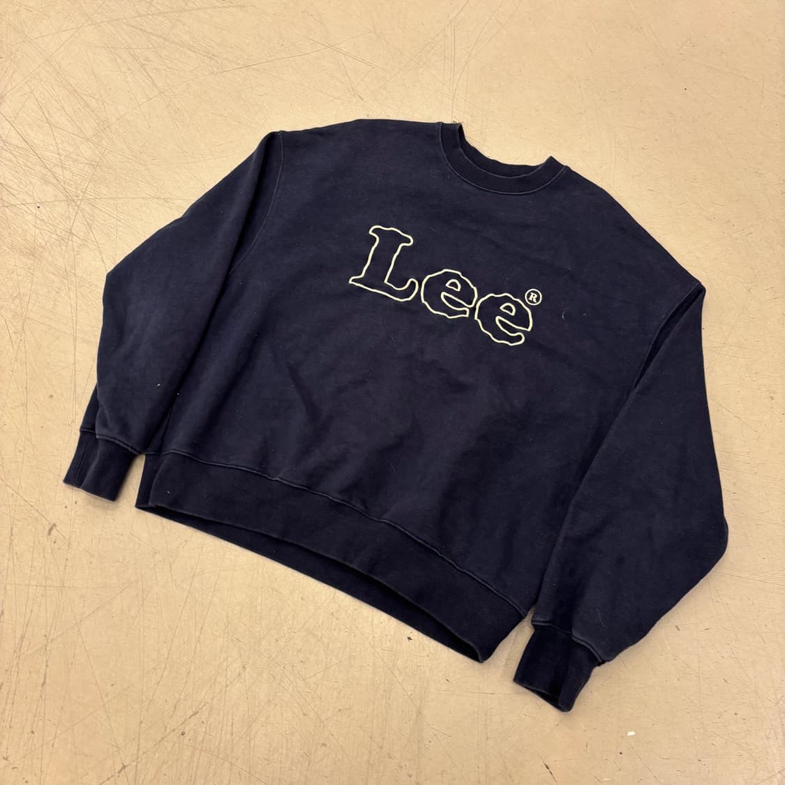 Lee 빅로고 네이비 맨투맨 상품이미지1