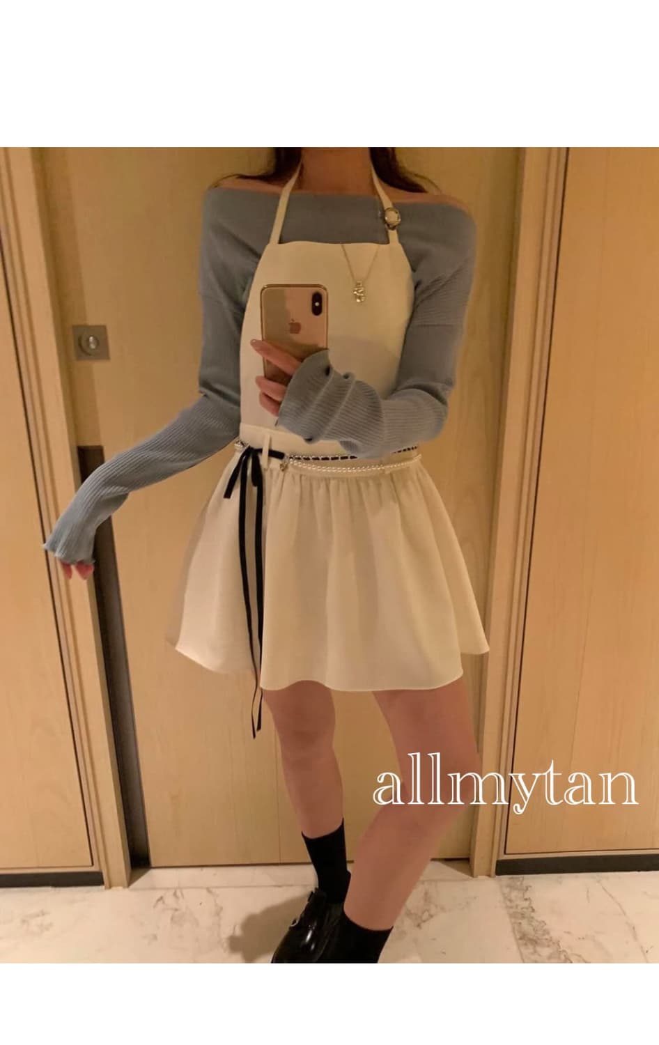 새제품)포스터 poster 프리티 홀터 원피스 아이보리 상품이미지2