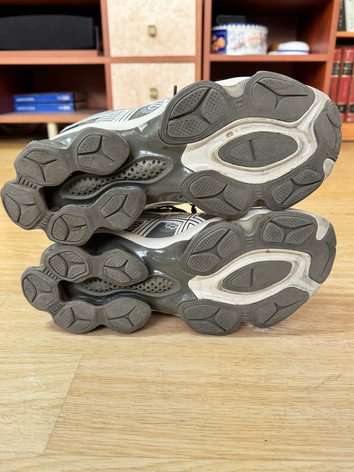 아식스 젤 퀀텀 키네틱 버치 다크타우페 265cm 상품이미지8