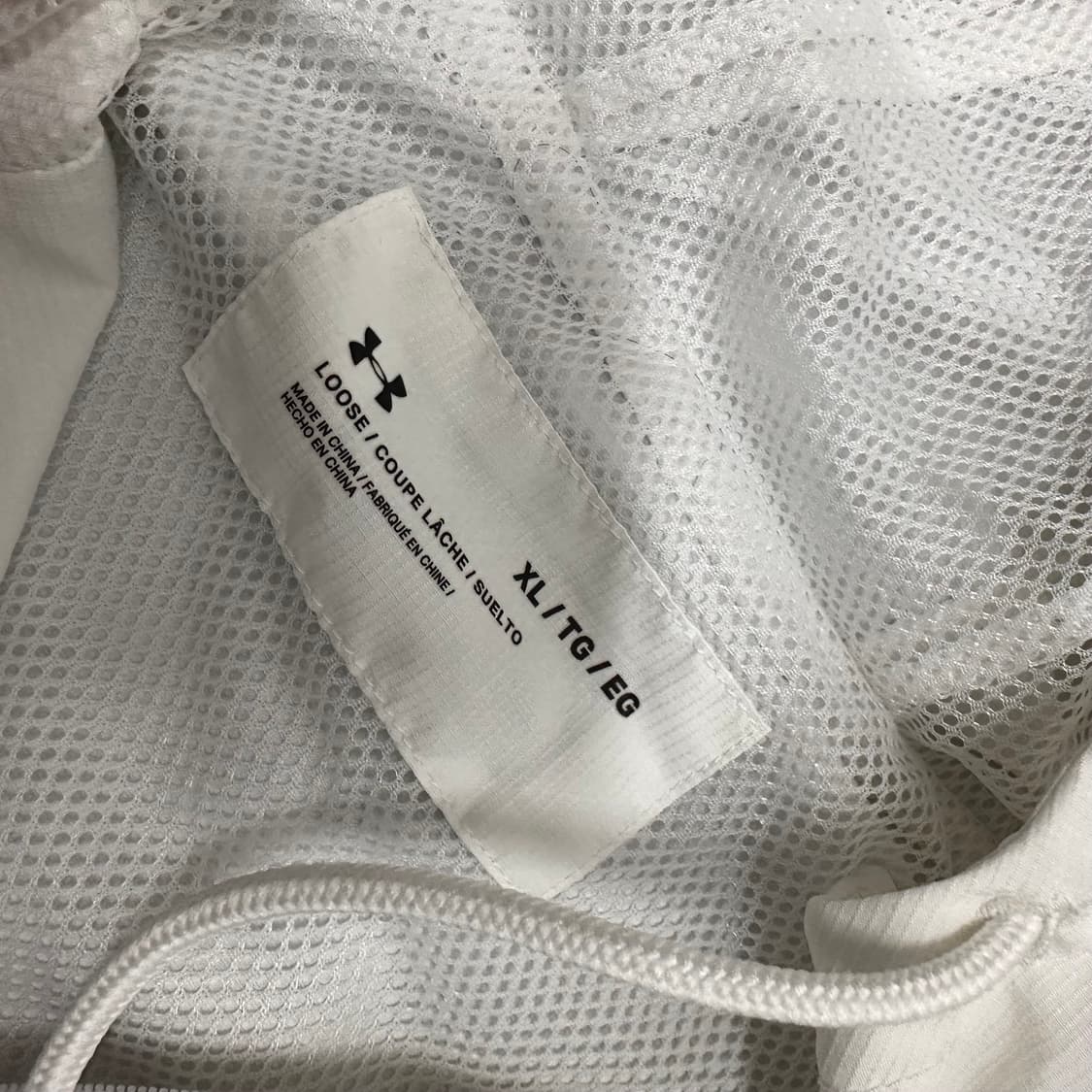 언더아머 바람막이 자켓 화이트 XL 상품이미지4