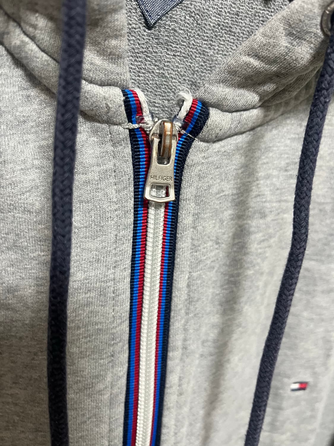 타미 힐피거 회색 후드집업 상품이미지3