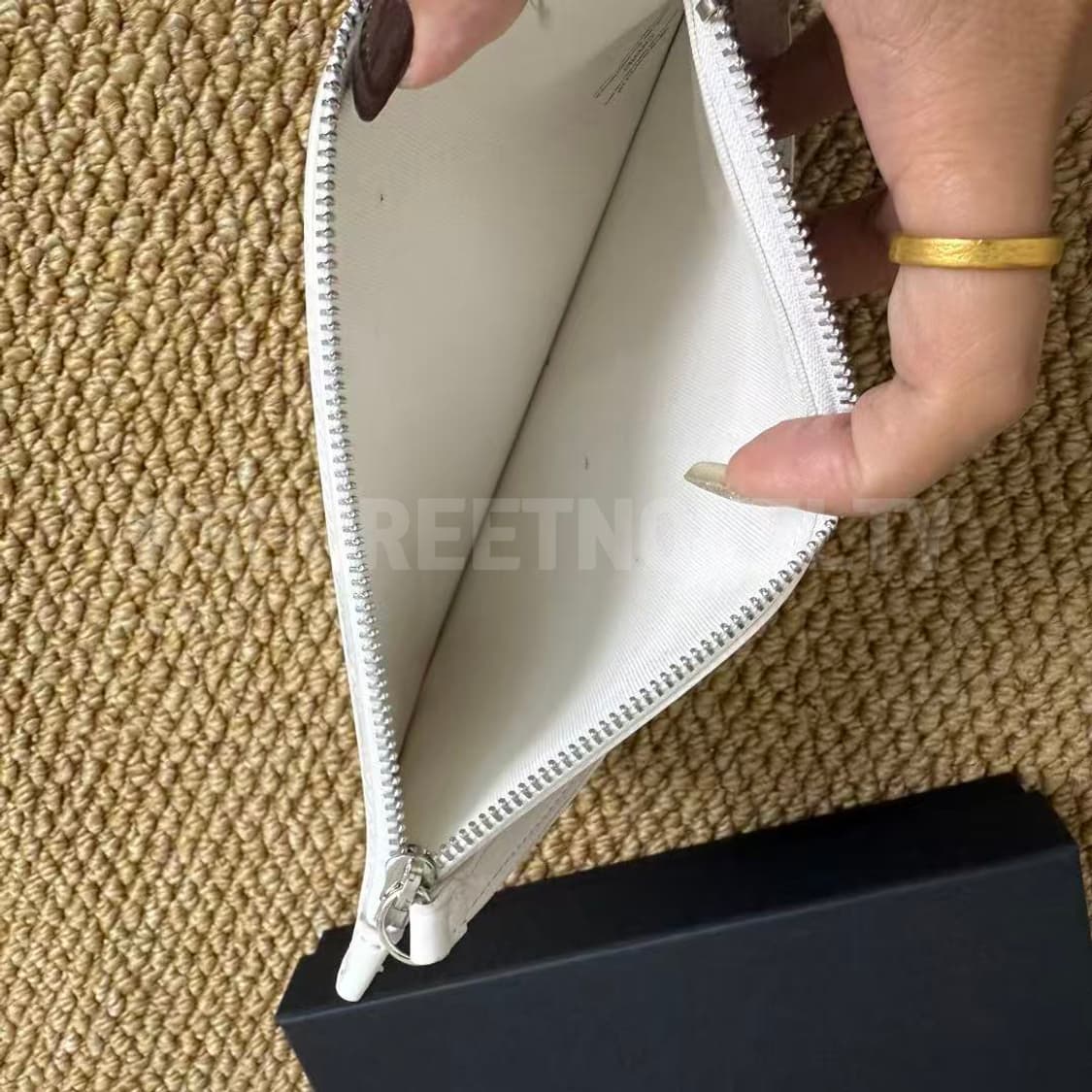 봉쥬르샤넬 빈티지 메이크업 파우치 화이트 풀박스 무료배송 상품이미지1