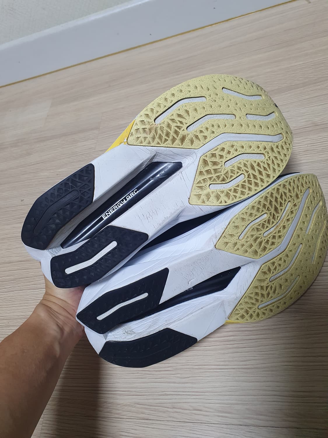 뉴발란스 SC 트레이너 v3 러닝화 260 상품이미지7