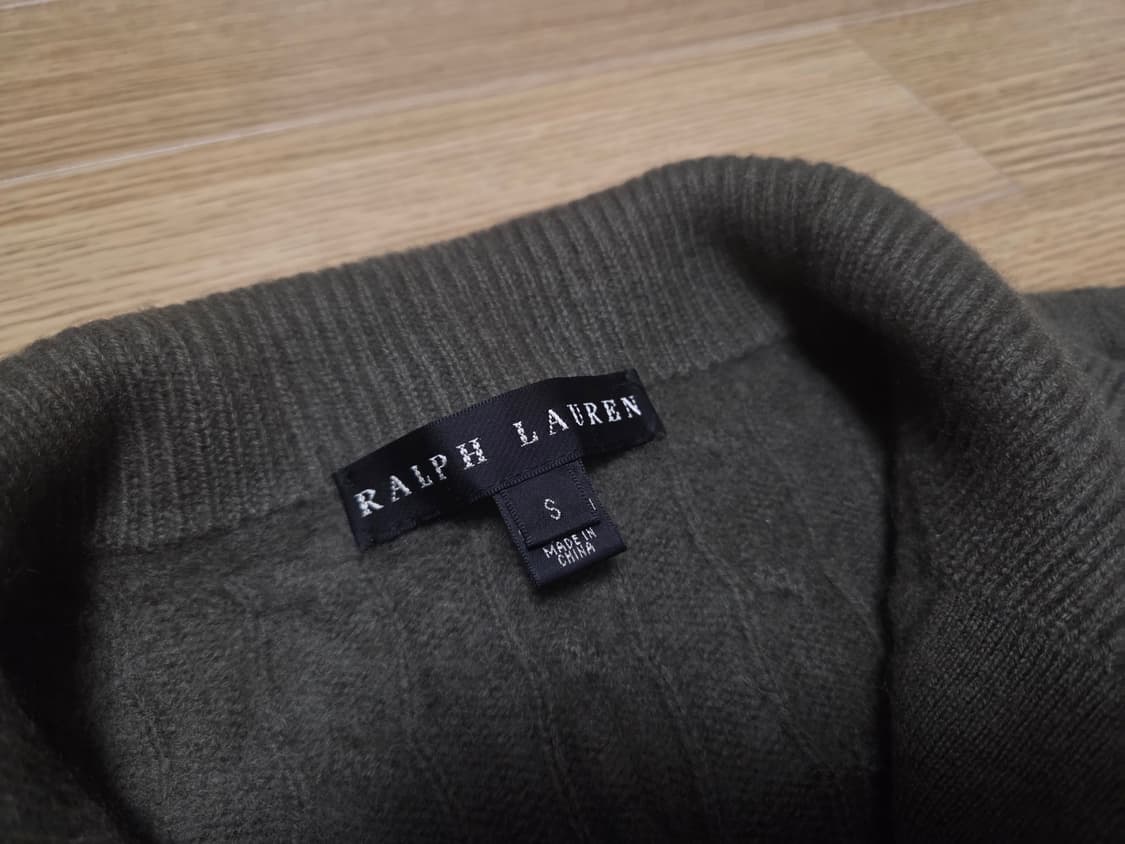 폴로 랄프로렌 블랙라벨  오픈 카라 캐시미어 케이블 니트 상품이미지3