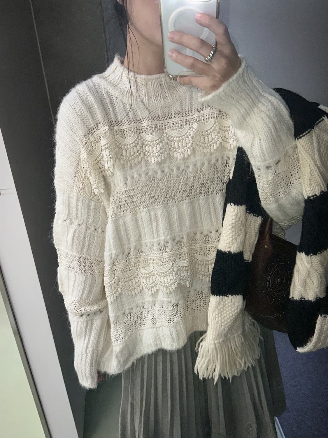zara ivory lace half neck oversized knit 상품이미지1