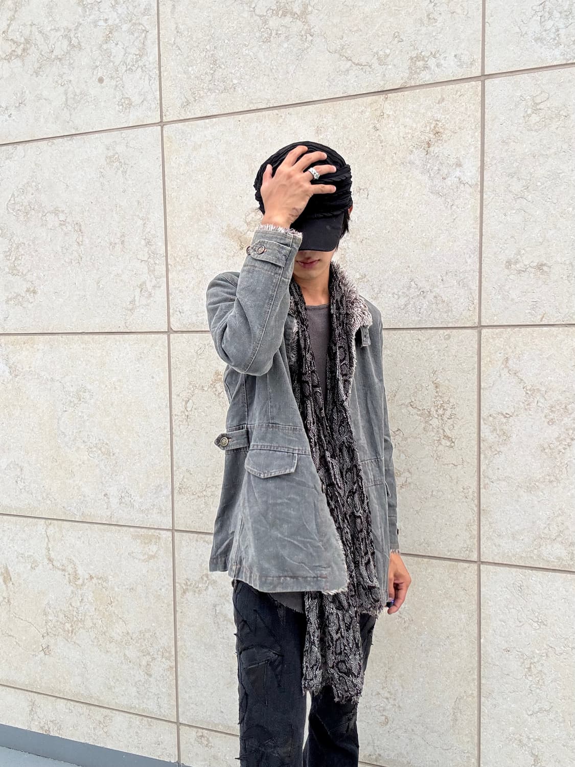 “Vintage” V-Kei Fur Trimming Grey Neckbu 상품이미지8