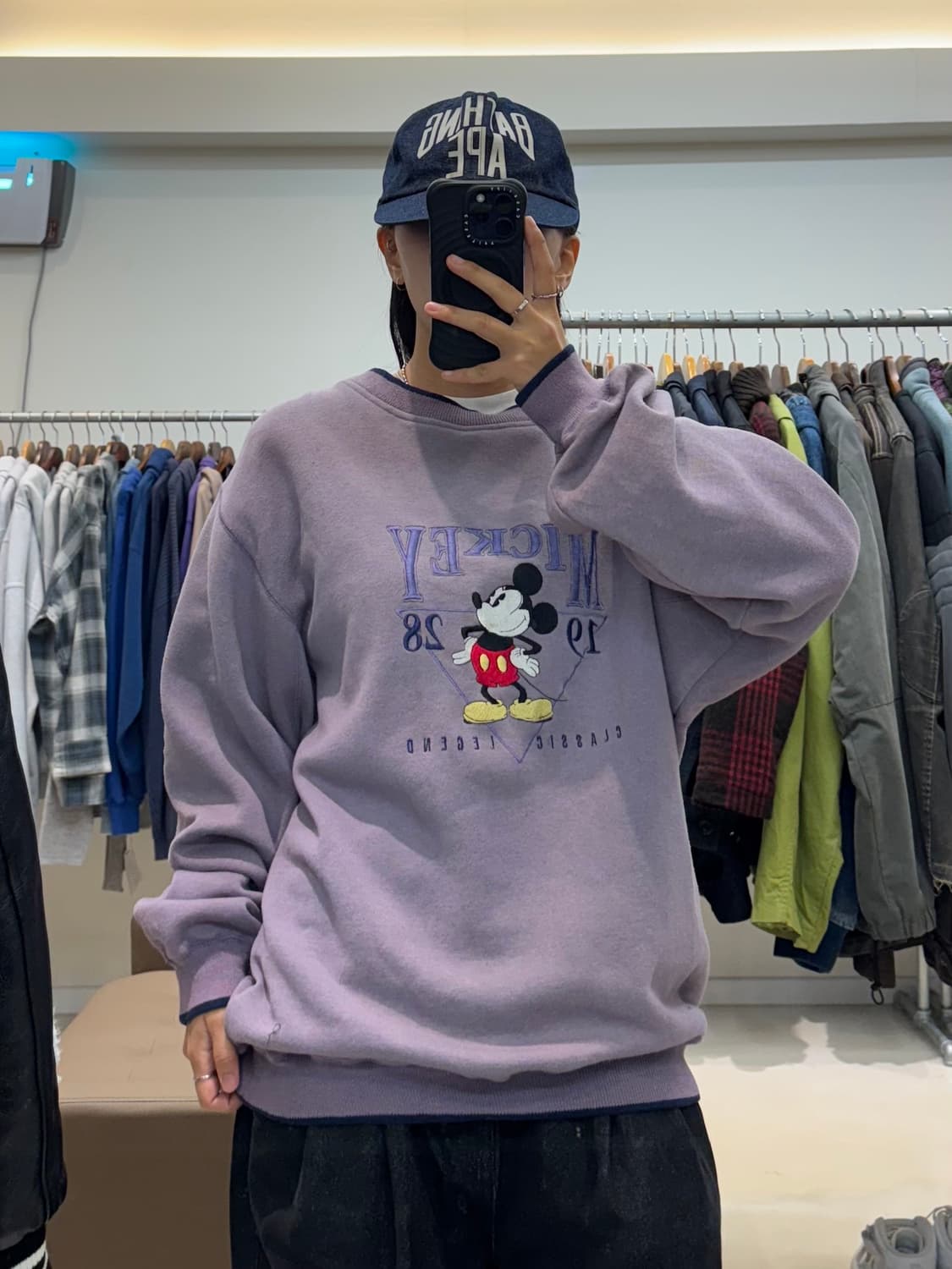 Mickey & Co 자수 그래픽 맨투맨 상품이미지5