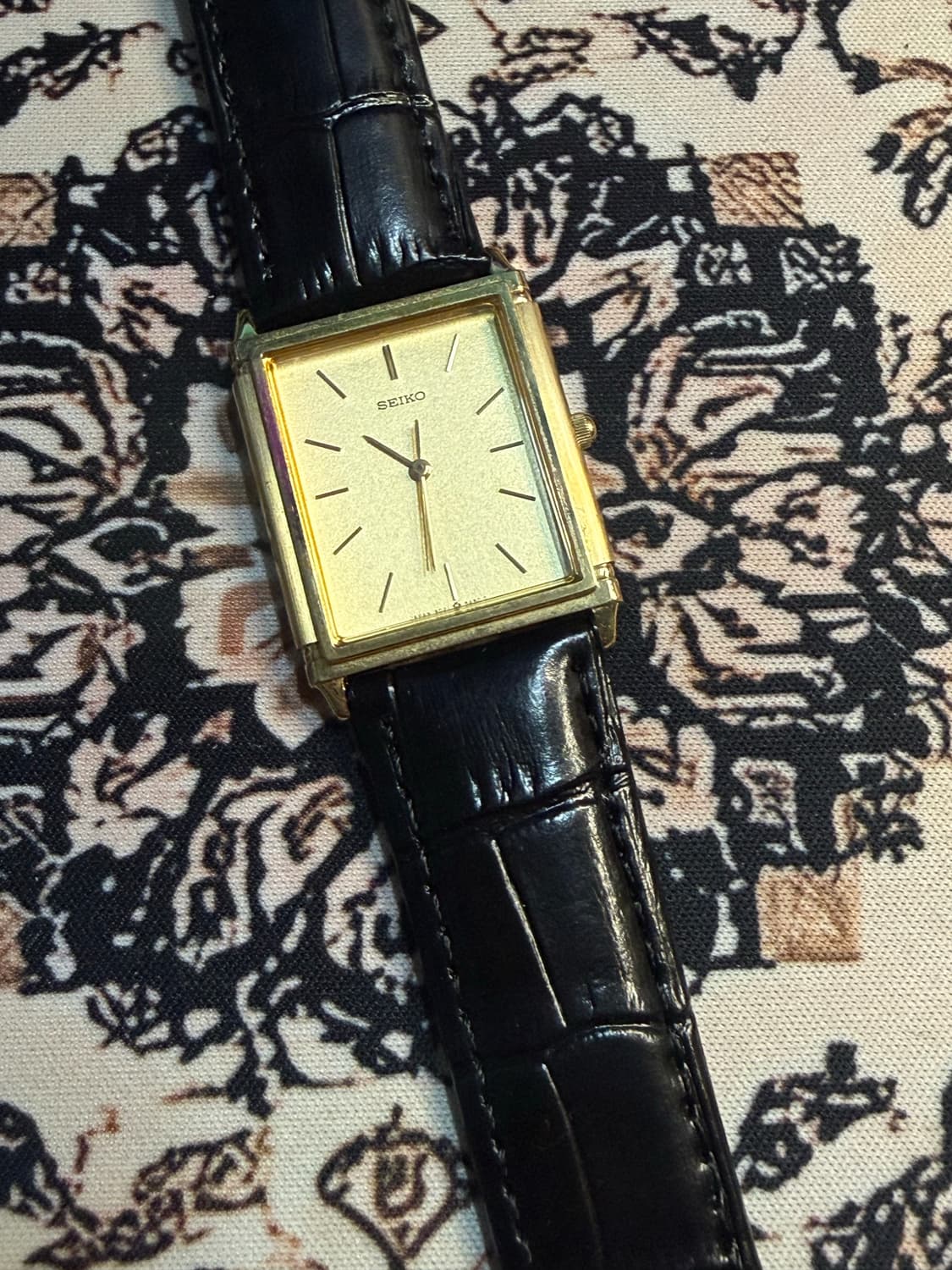 SEIKO 빈티지 쿼츠 시계 상품이미지1