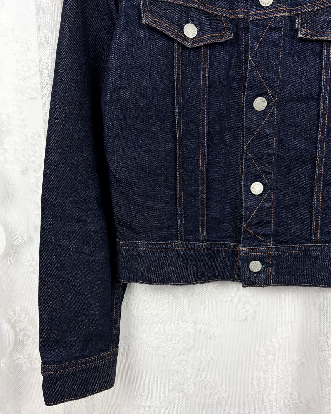 Cropped Raw Denim Trucker Jacket 상품이미지3