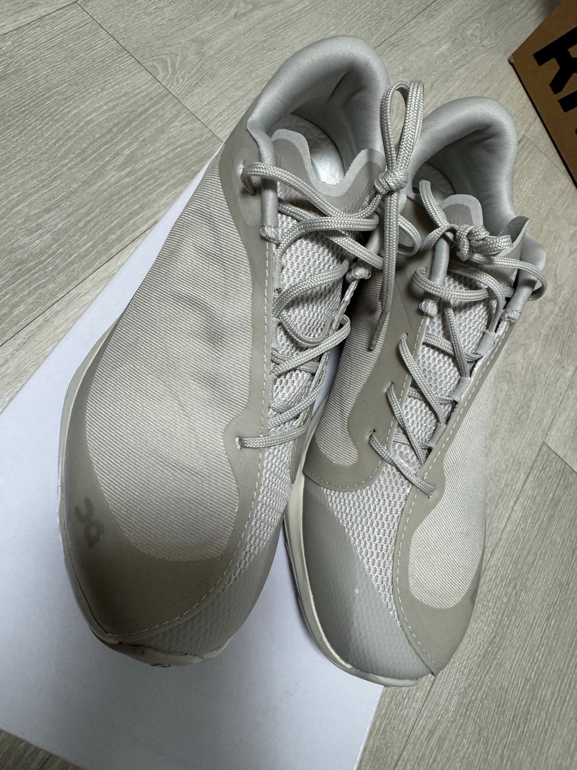 온러닝 포스트 아카이브 팩션 (파프)  상품이미지2