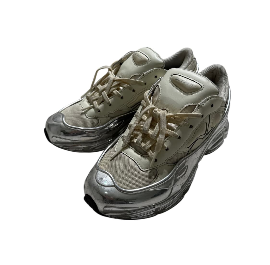 아디다스 X 라프시몬스 오즈위고 크림 화이트 메탈릭실버 스니커즈 상품이미지3