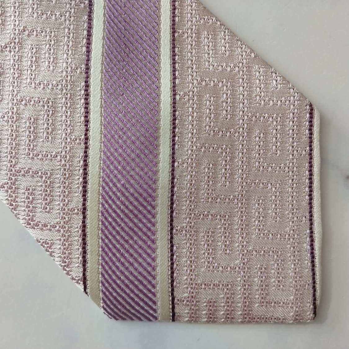 베르사체 실크 스트라이프 패턴 넥타이 9.3cm A+등급 K1806
 상품이미지7