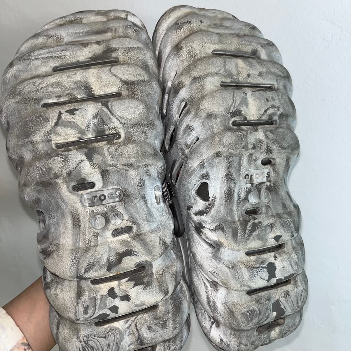 Crocs Echo Marble Moonlight Clog 상품이미지4